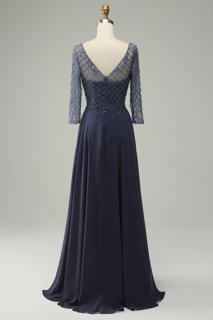 Vestido de madre de la novia con mangas largas y cuentas 