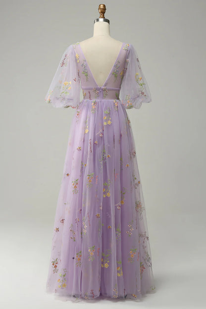 Vestido de fiesta largo color lavanda con escote en V y bordado, mangas cortas 