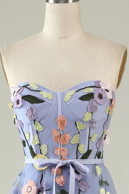 Vestido de fiesta largo color lavanda con escote en forma de corazón y apliques de Amzcw 