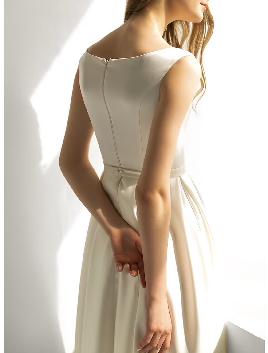 Vestidos de novia blancos cortos para despedida de soltera, vestidos de novia de corte A, escote redondo, sin mangas, hasta la rodilla, de satén, con color sólido