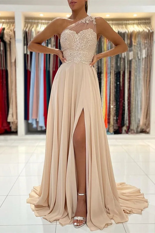 Luxury Champagne Prom Dresses with Chiffon Fabric One Shoulder Lace Applique and High Slit