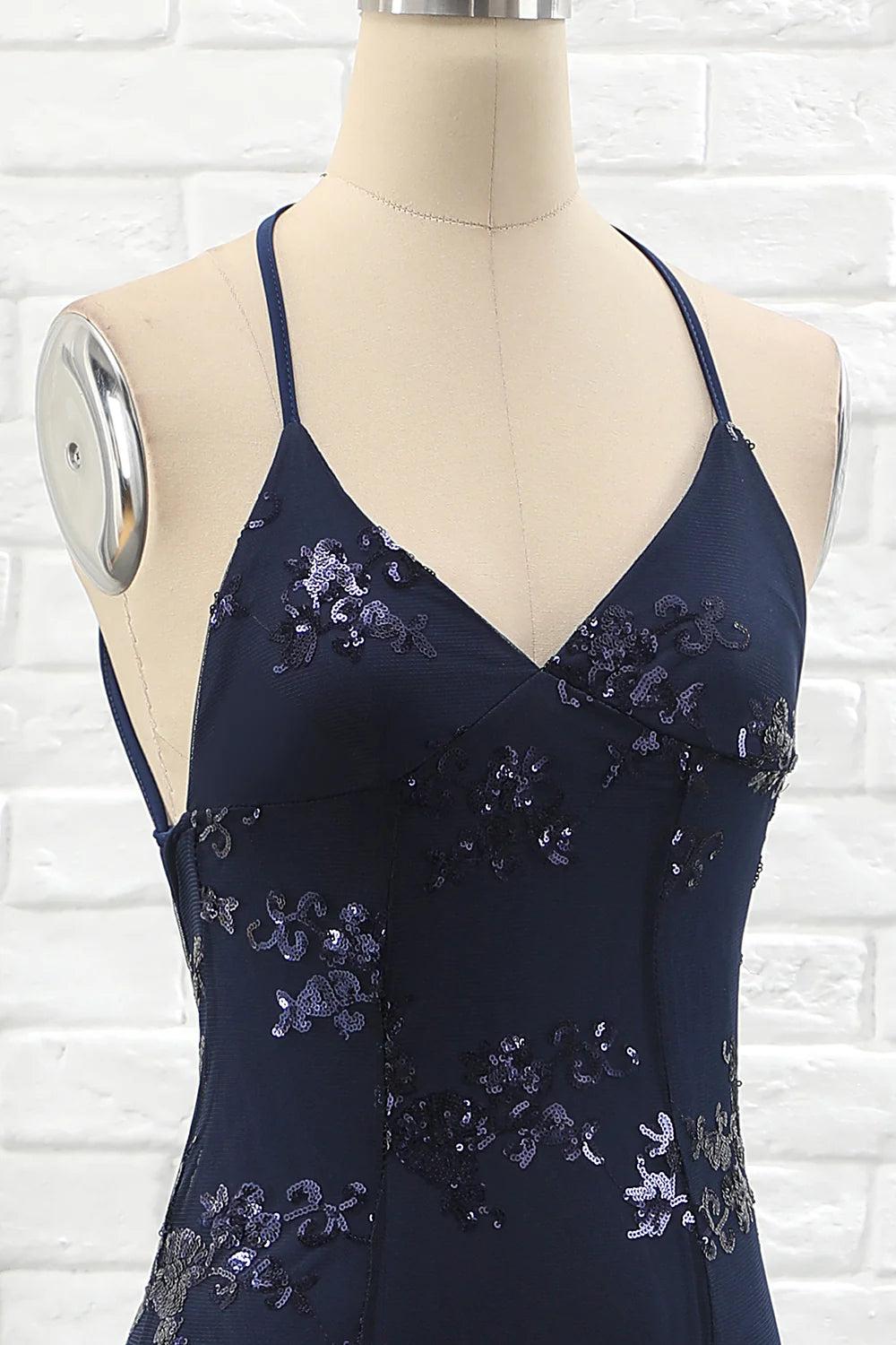 Vestido de fiesta de sirena con tirantes finos 