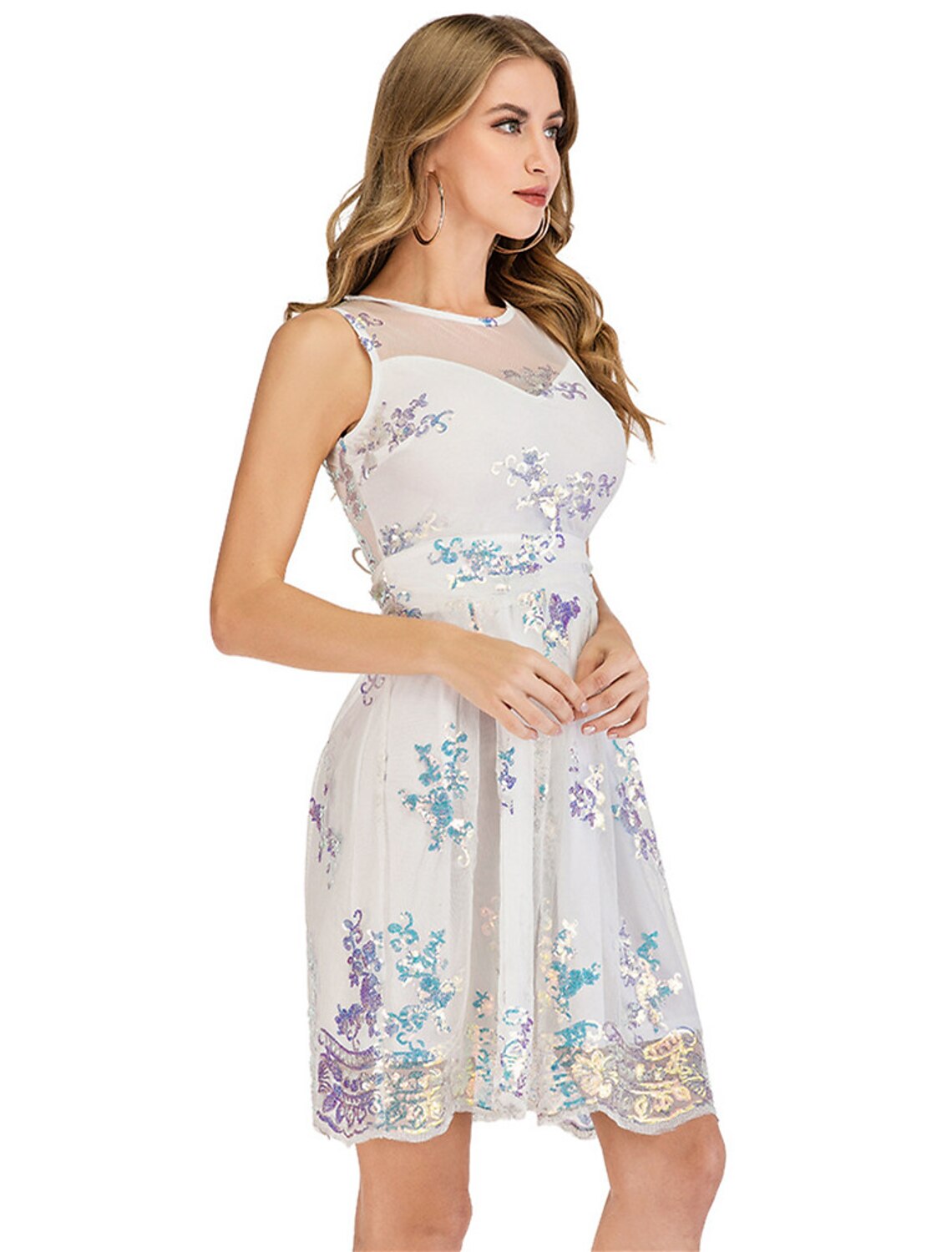 Vestido de cóctel de fiesta con escote ilusión, sin mangas, corto/mini, de tul con pliegues y lentejuelas, con espalda hermosa y brillante, corte A