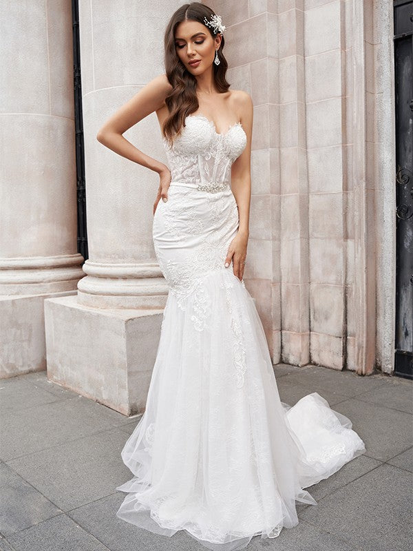 Trumpet/Mermaid Tulle Sweetheart Applique Sleeveless Court Train Wedding Dresses