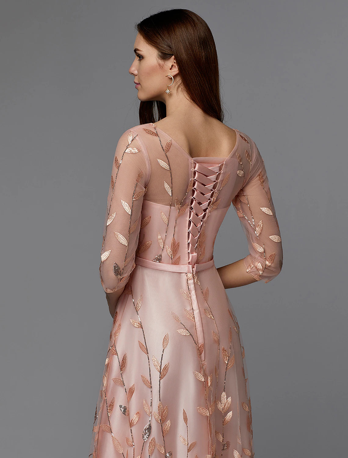 Vestido floral de corte A para invitada de boda, baile de graduación, largo hasta el suelo, manga 3/4, cuello ilusión, vestido de dama de honor de encaje con apliques estampados/patrones