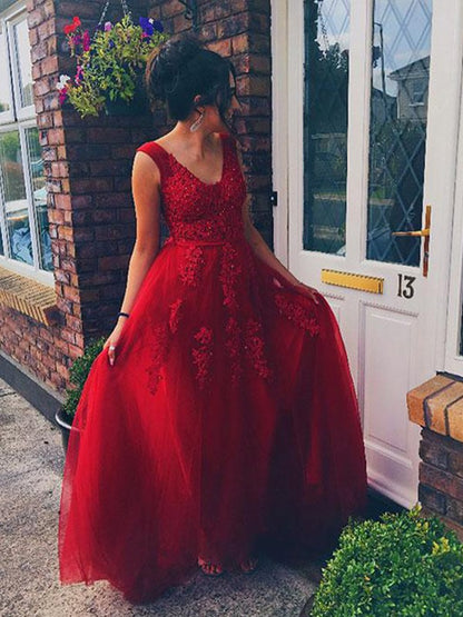 A-Line/Princess V-neck Sleeveless Floor-Length Applique Tulle Dresses