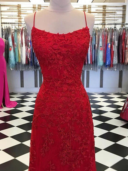 Vestidos de corte A/princesa con apliques de tul, tirantes finos, sin mangas y cola larga