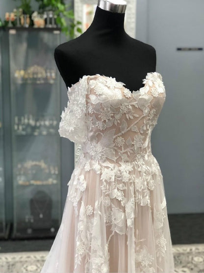 Vestidos de novia de corte A/princesa, sin mangas, con apliques de tul y hombros descubiertos, con cola de corte