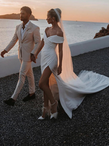 Suknie ślubne z krepy o kroju tuby/kolumny, z rozciągliwym wzorem, z odkrytymi ramionami i bez rękawów, z trenem kaplicznym