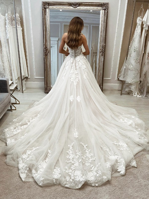 a line princess sweetheart sleeveless floor length applique tulle dresses A-Line Sweetheart Sleeveless Tulle Wedding Dress with Appliques US4 / Custom Color