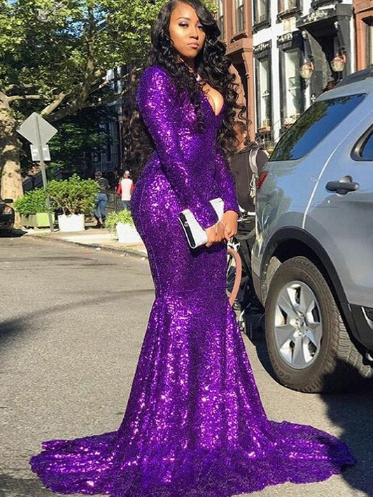 Vestidos de corte tubo/columna con lentejuelas, escote en V, mangas largas y cola larga