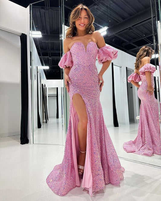 Hermosos vestidos largos y elegantes de fiesta de graduación con escote en forma de corazón, lentejuelas y perlas con abertura 