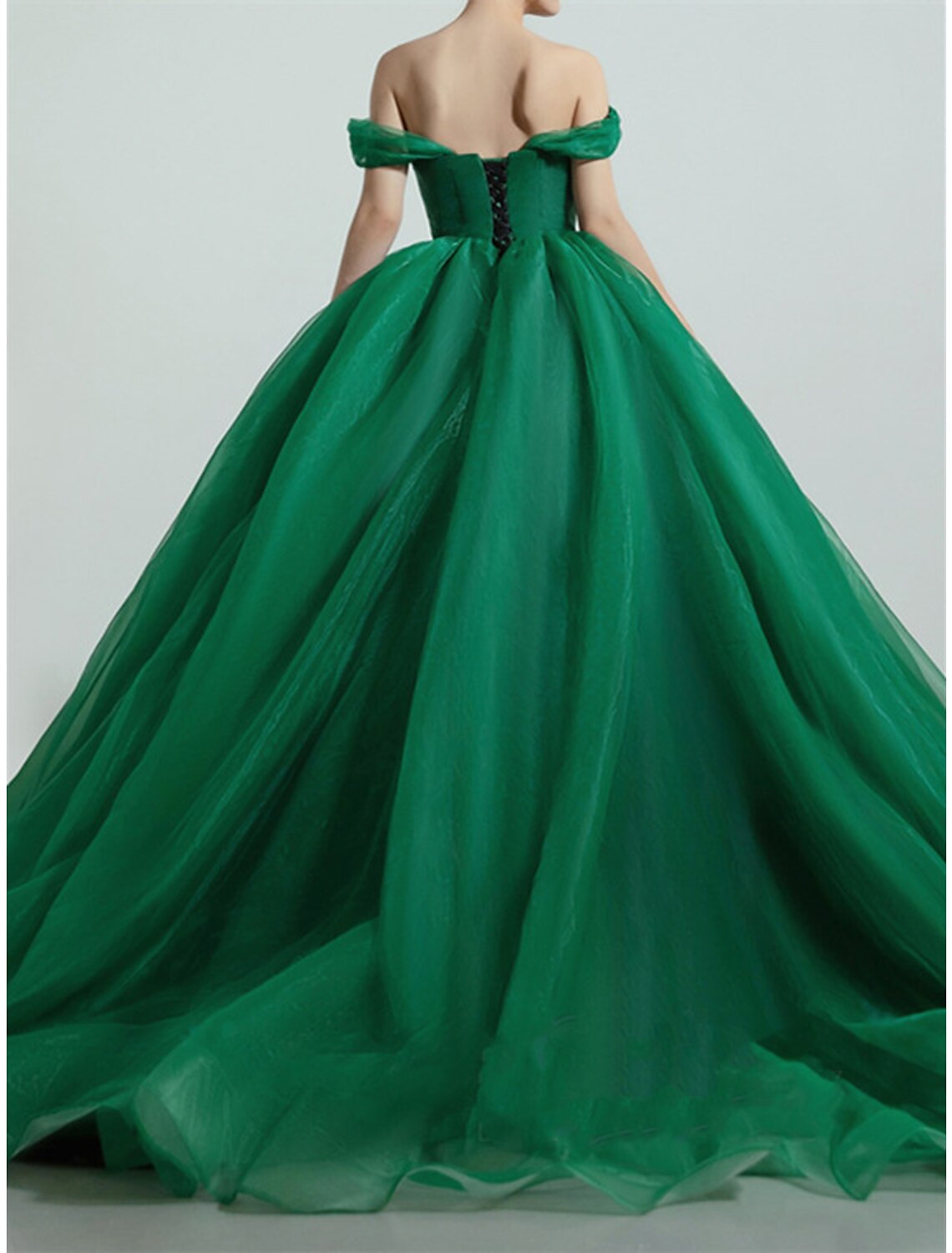 Vestidos de fiesta de lujo, vestido de quinceañera, cola larga, manga corta, hombros descubiertos, organza con pliegues elegantes