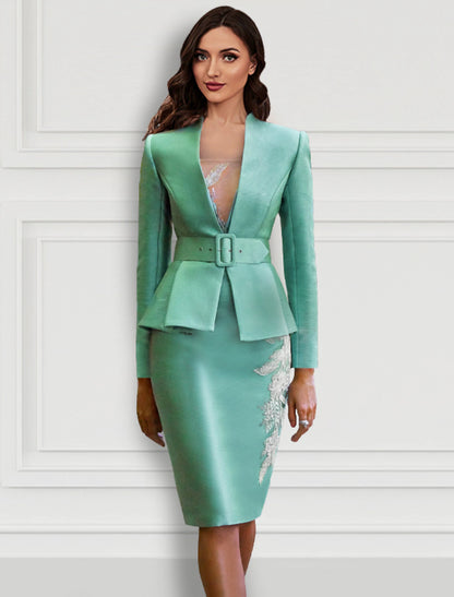 Vestido de cóctel de dos piezas, floral, formal, largo hasta la rodilla, manga larga, escote en V, cinturón/faja, satén con apliques.