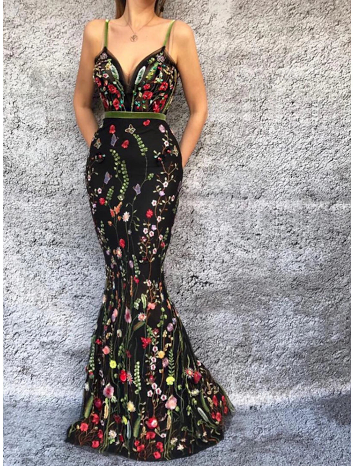 Vestidos de fiesta de sirena/trompeta, vestido floral para invitados de boda, fiesta de bodas, largo hasta el suelo, sin mangas, tirantes finos, tul con bordado