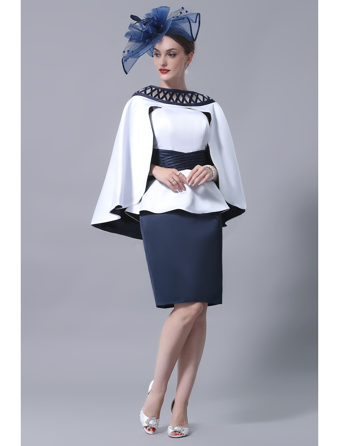 Sheath / Column Mother of the Bride Dress Vintage Plus Size Elegant Straight Neckline Knee Length Satin Sleeveless with Sash / Ribbon