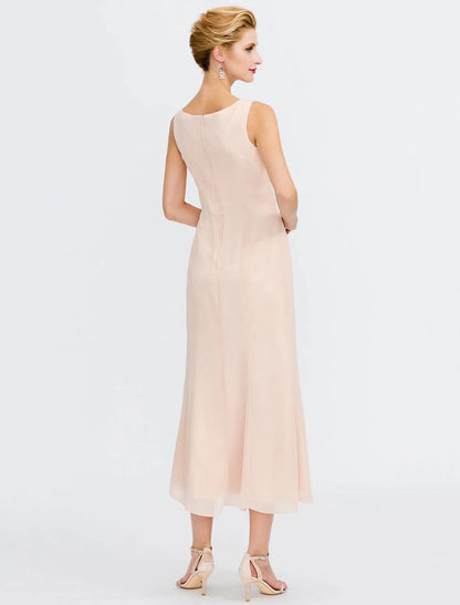 Detail of the included wrap and sash on the plus size dress.