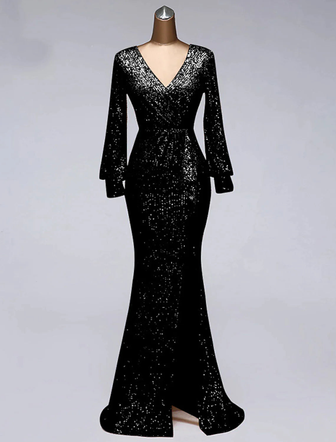 Close-up of the sequin and tulle fabric on the mermaid trumpet gown.