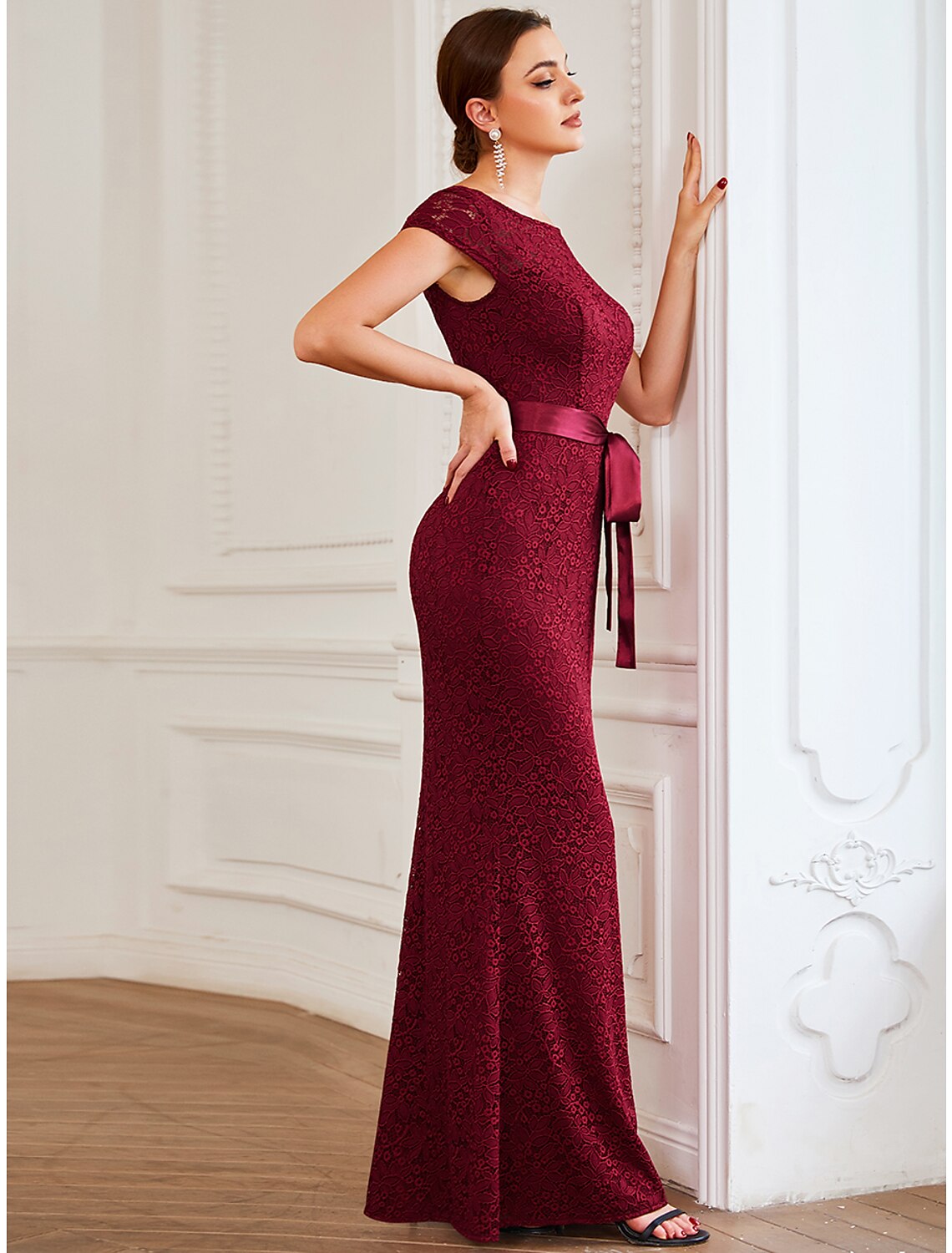 Mermaid / Trumpet Evening Gown Vintage Dress Formal Floor Length Short Sleeve Jewel Neck Lace V Back with Strappy