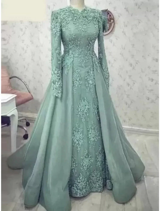 Vestido de Madre de la Novia de Corte A, Formal, Fiesta, Lujoso, Elegante, Cuello Joya, Cola Larga, Satén, Encaje, Manga Larga con Pliegues, Color Sólido
