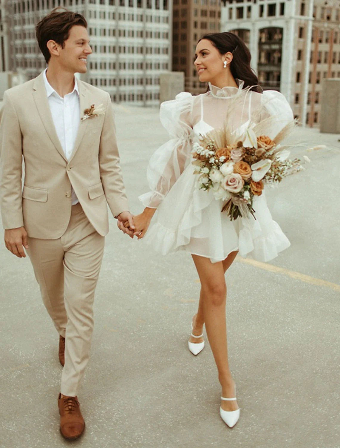 Vestidos de novia blancos cortos de recepción, vestidos de novia de corte A, cuello alto, manga larga, vestidos de novia cortos/mini de organza con falda recogida