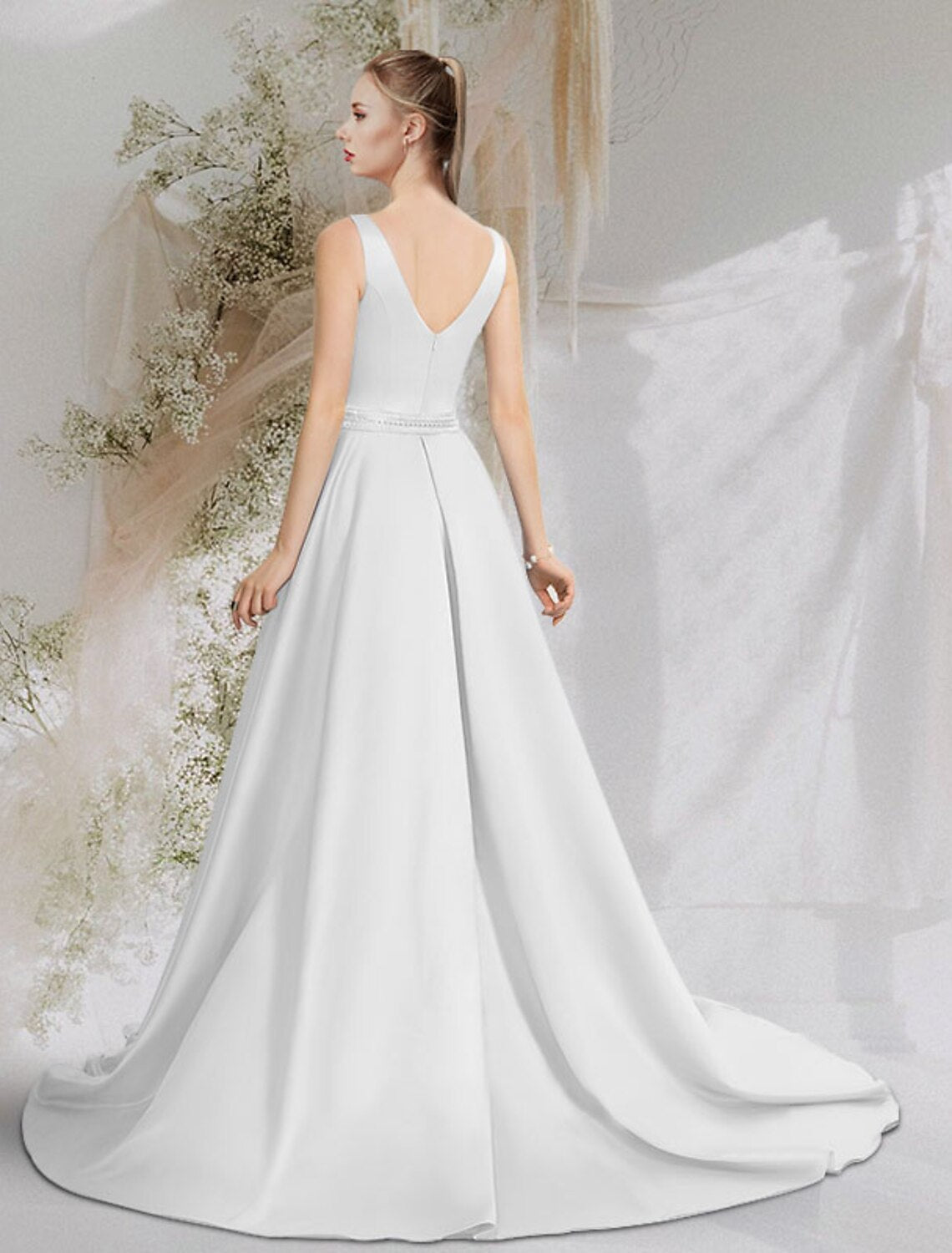 Vestidos de fiesta de sirena/trompeta, lujosos, formales de noche, con cola de corte, sin mangas, escote en V, satén con apliques sobrefalda.