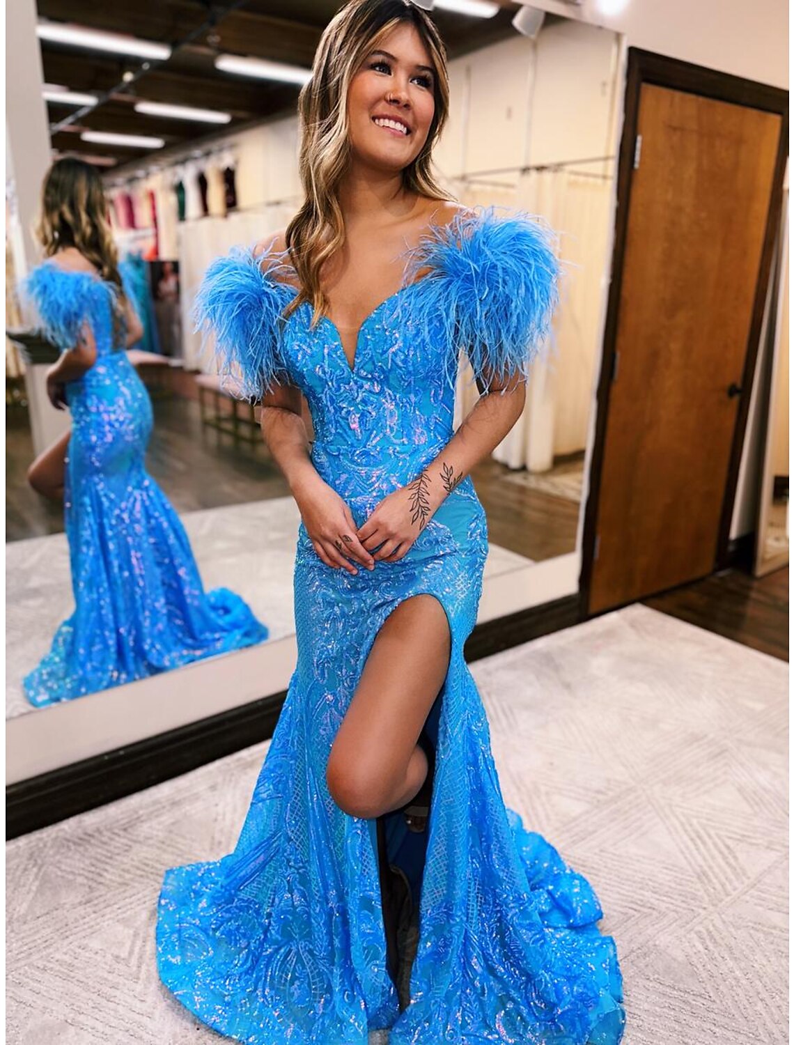 Vestidos de fiesta de sirena/trompeta con brillo y brillo, vestido formal de corte en cola, sin mangas, cuello en V, lentejuelas, espalda descubierta con abertura de lentejuelas