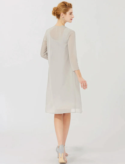 Sheath / Column Mother of the Bride Dress Formal Classic & Timeless Elegant & Luxurious Convertible Dress Jewel Neck Knee Length Chiffon 3/4 Length Sleeve with Criss Cross Crystal Brooch