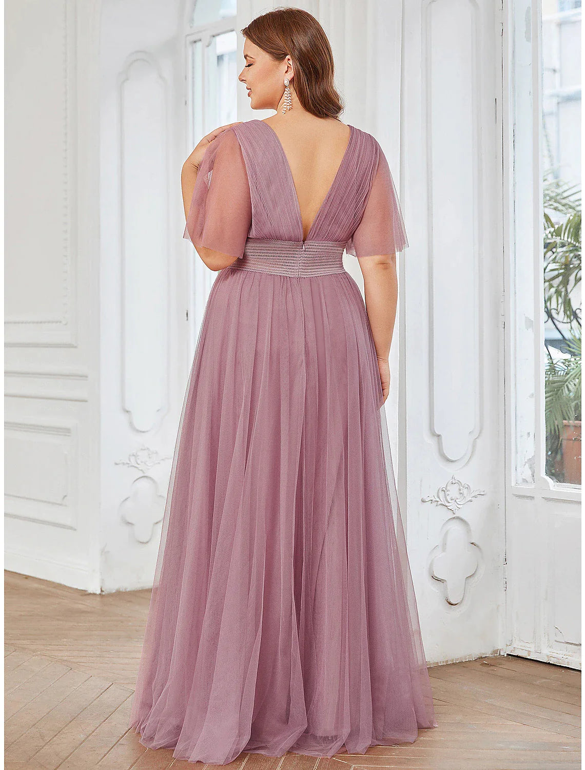 Vestido de dama de honor de corte A, sin mangas, con hombros descubiertos, elegante, largo hasta la rodilla, de satén con lazos y pliegues.