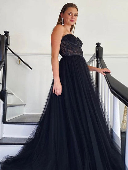 Vestidos de corte A/princesa de tul, encaje, sin tirantes, sin mangas, con cola larga