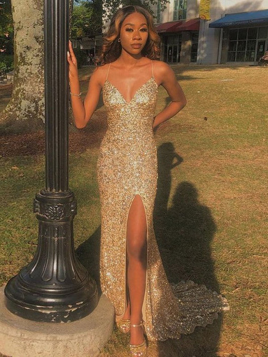 Vestidos de corte tubo/columna con lentejuelas, escote en V, sin mangas y cola larga